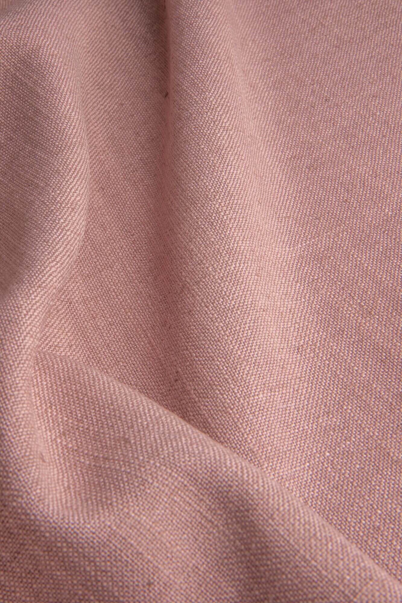 Elegance roze stof, samengesteld uit polyester, viscose en linnen, met een zachte en luchtige uitstraling.